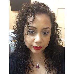 Meet your Posher, Sandra